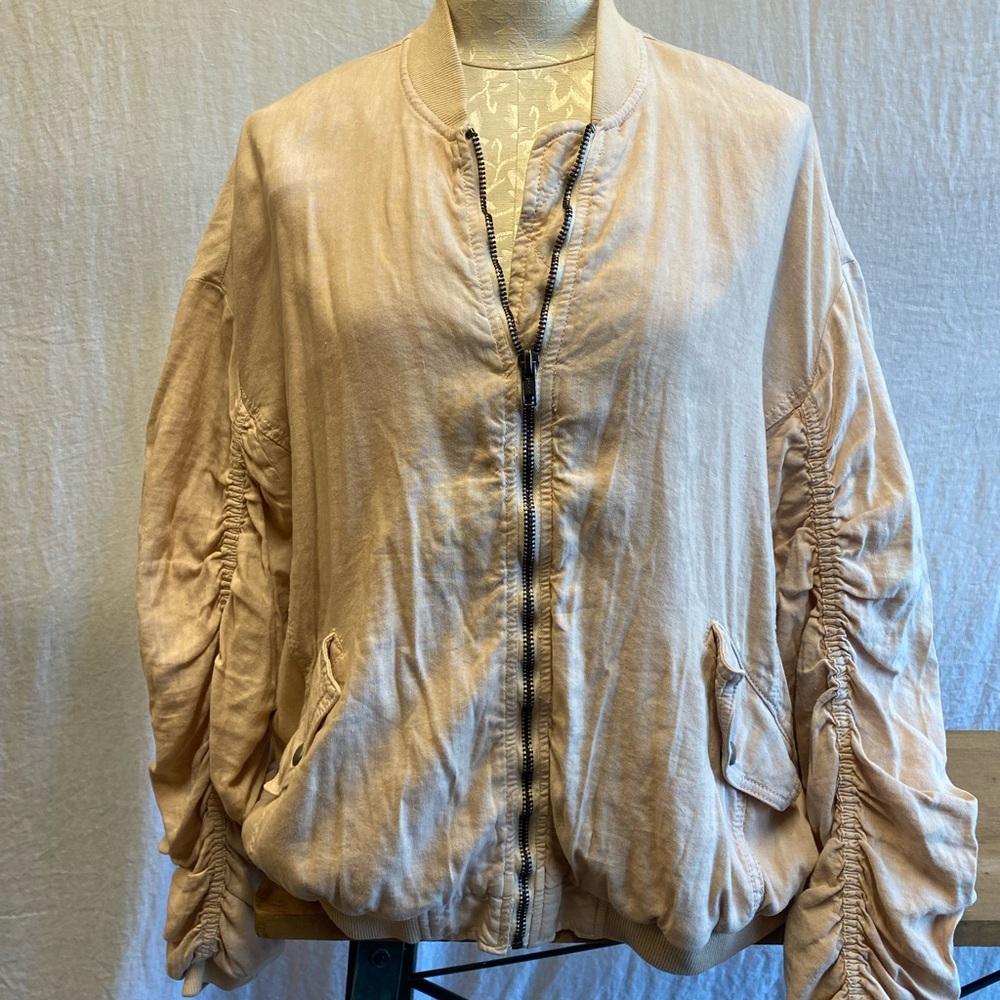 Free People Peach Cream Bomber Jacket with Casual Fit and Stand-Up Collar